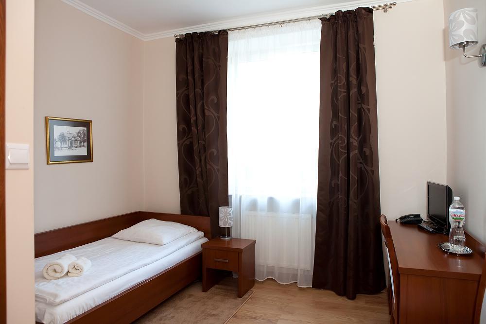 קילצה Hotel Srodmiejski מראה חיצוני תמונה