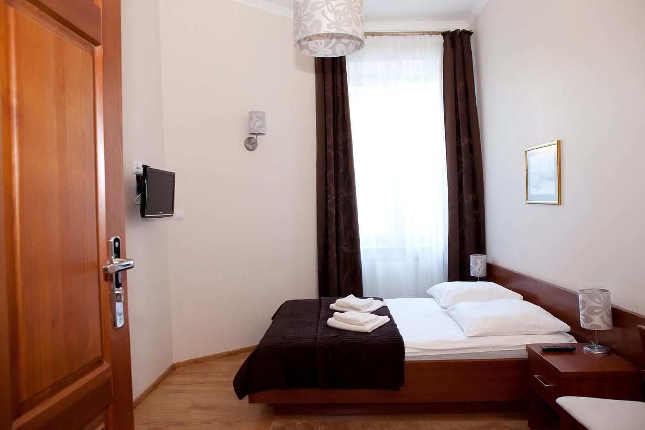 קילצה Hotel Srodmiejski מראה חיצוני תמונה